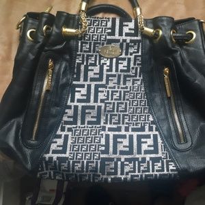 Fendi Bags - Fendi Sellerin 8761 Bucket Style bag Fendi Bags - Fendi Sellerin 8761 Bucket Style bag